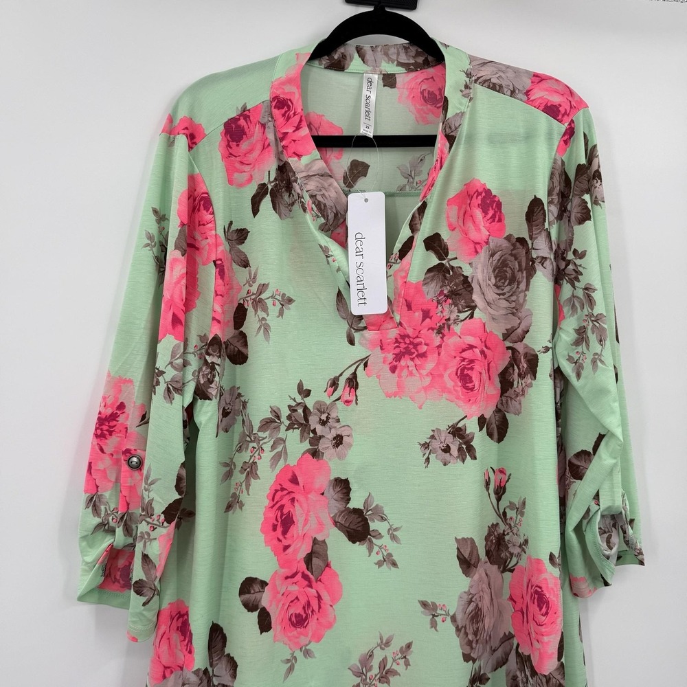 Dear Scarlett Tunic Shirt Womens 2X Green Floral V-Neck Roll Tab Liz Travel - Picture 2 of 9